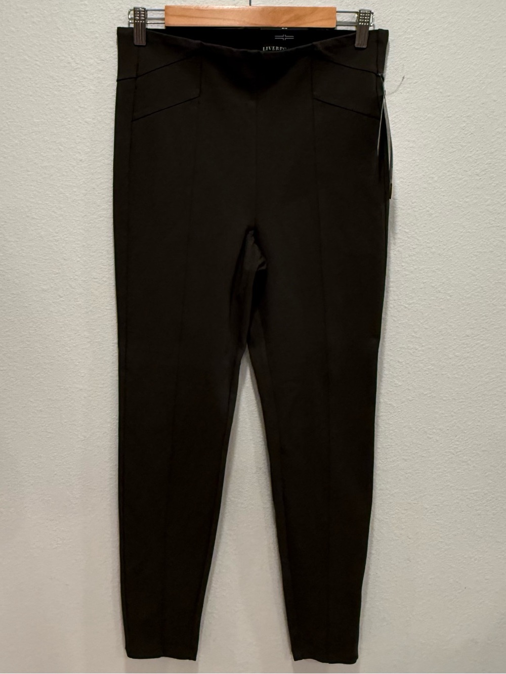 NWT Liverpool Reese Ankle Leggings Oak Moss Size 10
